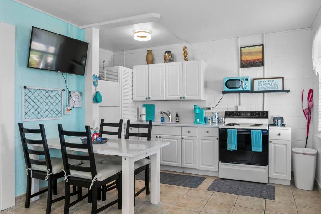 Mermaids Grotto Waterfront 1Br Apt With Bay View Villa Tampa Luaran gambar