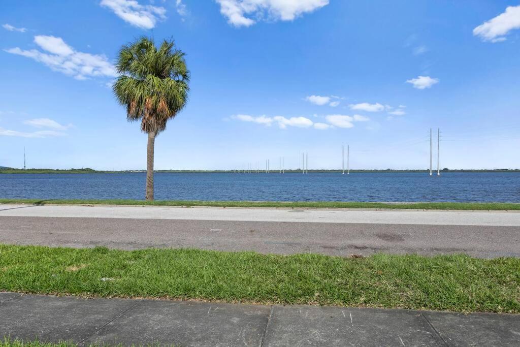 Mermaids Grotto Waterfront 1Br Apt With Bay View Villa Tampa Luaran gambar